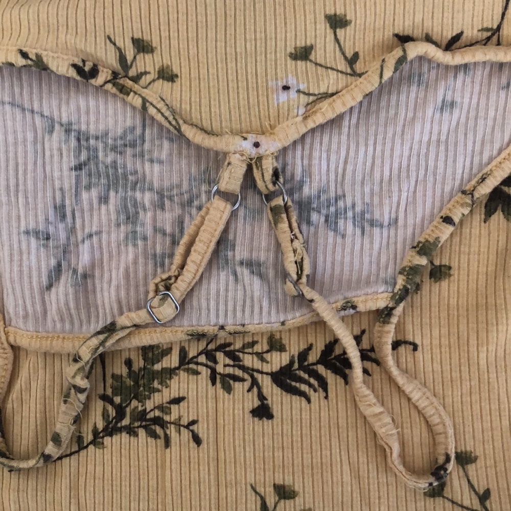 Forever 21 floral bodysuit. - Picture 3 of 5
